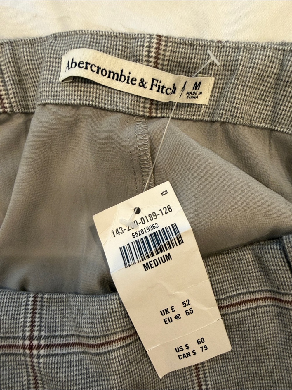 Abercrombie & Fitch Gray Plaid Mini Skirt - Picture 3 of 3